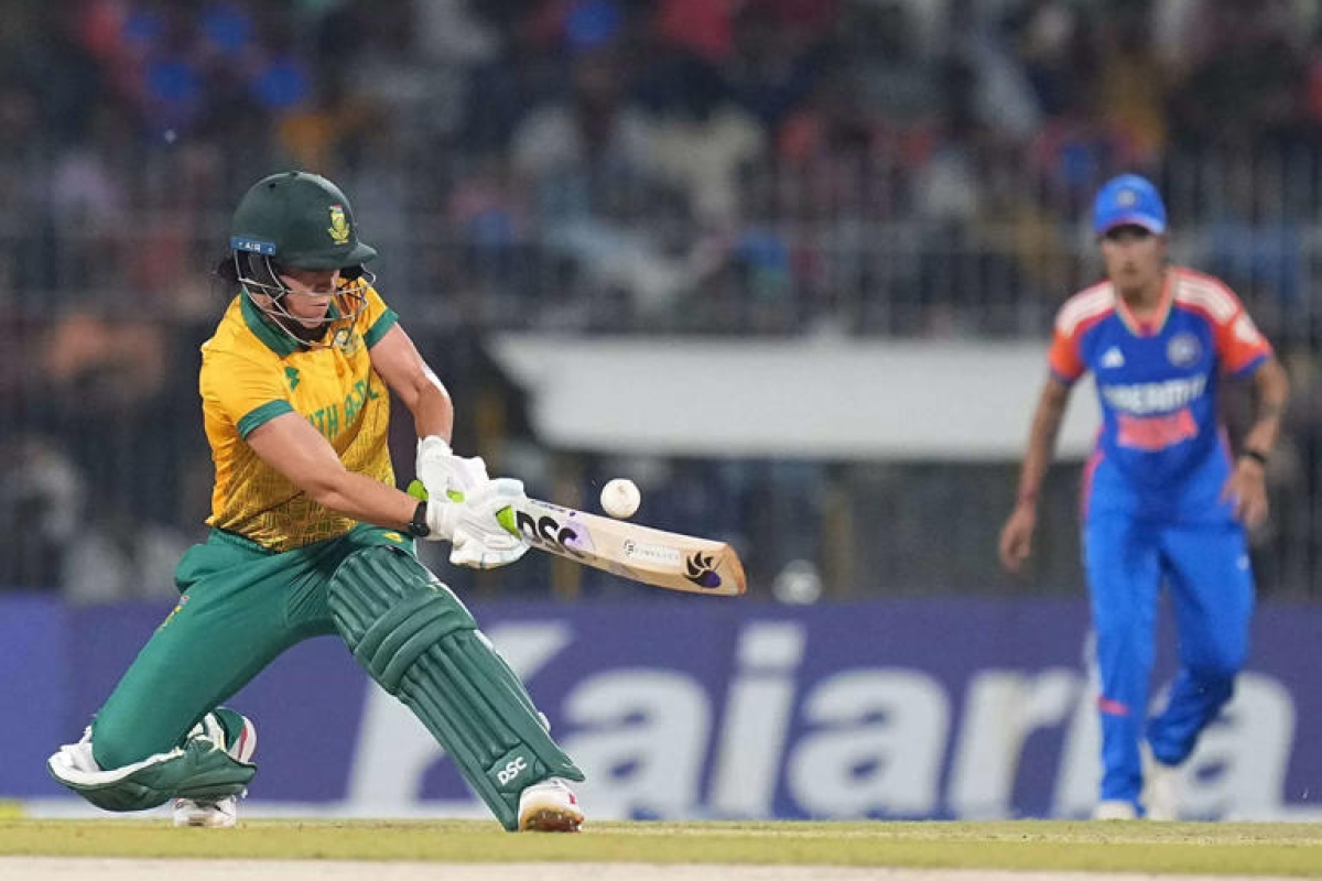 South Africa wins over India by a margin of 12 runs in the 1st Women's T20I.