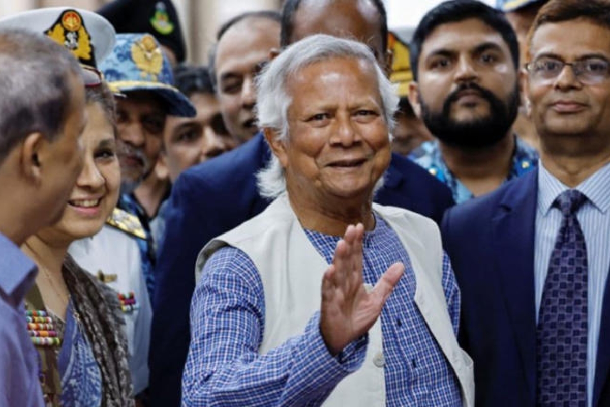Bangladesh: Yunus accused of being a puppet in Jamaat's hands.